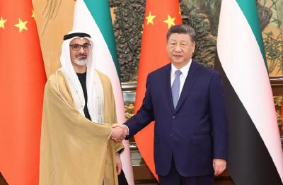 习近平会见阿联酋阿布扎比王储哈立德 