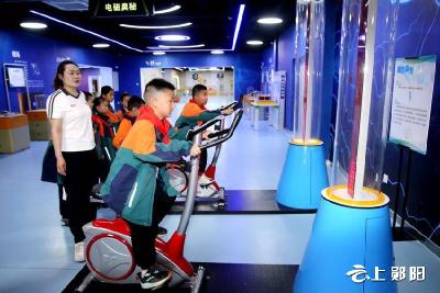 郧阳区：学习科技知识  感受科技魅力