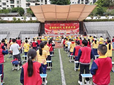 郧阳区：“五老”护航暖童心 关爱陪伴助成长