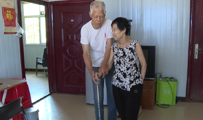 七载相守显担当！古稀老人用爱诠释最美家风
