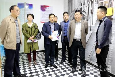 市政协“构筑区域人才高地 推动宜昌创新发展”调研组来夷调研