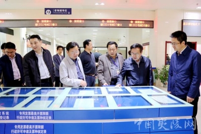 王国斌来夷调研意识形态暨宣传思想文化工作