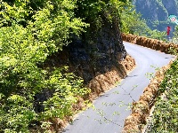 国际速降赛三峡富裕山站圆满落幕 加拿大选手夺冠