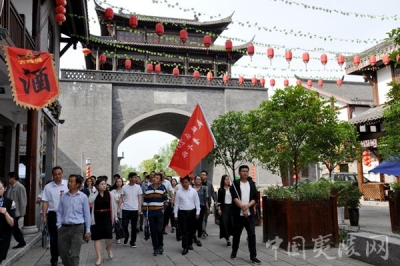 区委党校2017青干班：感受城乡发展脉搏 加强理论实践结合