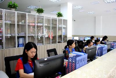 ​绿洲社区搬新“家”便捷服务百姓乐