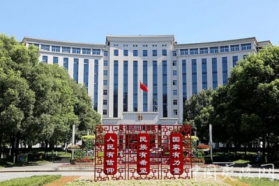 关心关爱文化名人 支持文化事业发展