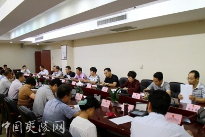 区人大常委会听取区政府《湖北省优化经济发展环境条例》执法检查自查情况汇报