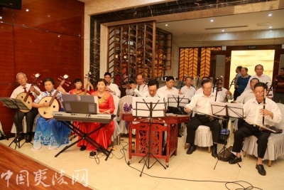 夷陵区举行迎中秋音乐晚会 叙友情话发展