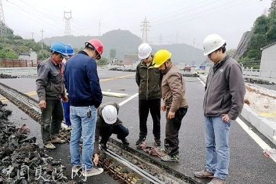 【区住建局】 夷陵区住建局加强安全日巡查确保施工安全