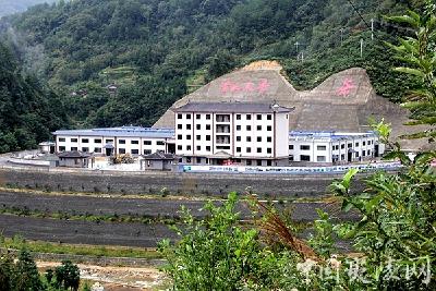 政府助力 企业使劲 茶耳山茶厂建设提档加速 