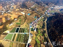 农民搭建生态公园  玩转“休闲山庄”