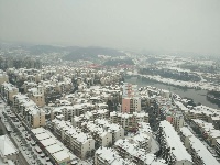 当夷陵遇上雪 水雾朦胧惹人驻足