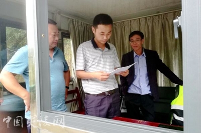 雾渡河镇开展“两节”期间渔船安全生产专项检查