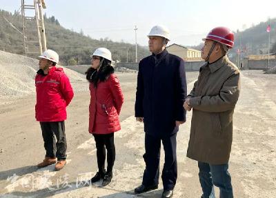 V视  | 邢光督查黄花镇安全生产工作