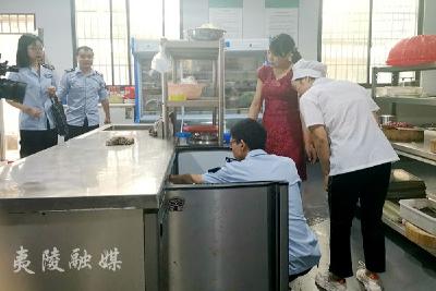 【安全大于天】分乡食药所开展环百里荒景区沿线食品安全大检查