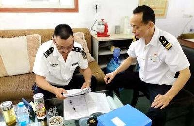 【安全大于天】夷陵区港航局开展“迎国庆、护军运”水运安全大检查