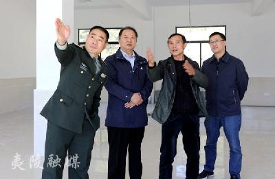 【为民服务解难题】夷陵区领导调研督导下堡坪乡“不忘初心、牢记使命”主题教育工作