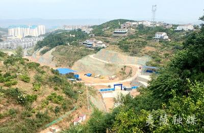 港窑路夷陵区段快速路“三桥两隧”建设如火如荼