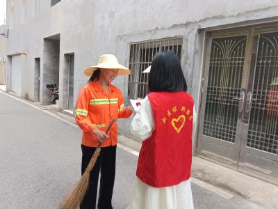 谭家榜社区开展预防野生蘑菇中毒宣传活动