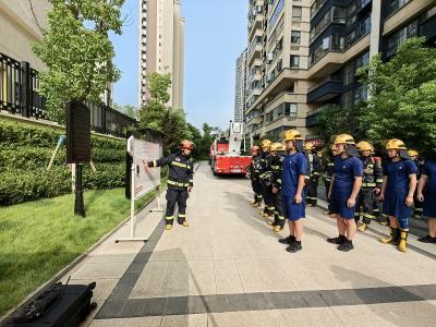 夷陵消防开展高层建筑灭火救援桌面推演及实战演练