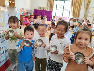 珍惜粮食 以俭养德