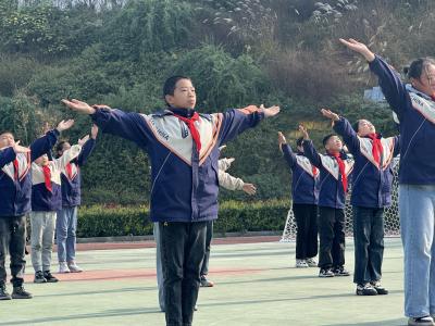 金秋盛会 趣味飞扬