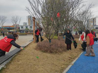 弘扬雷锋精神，共建美好家园