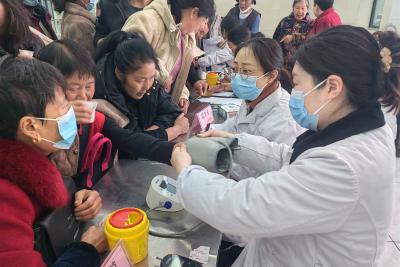 夷陵人民医院开展关爱肾脏健康主题义诊活动