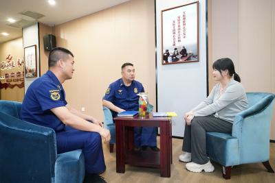 家属座谈会 搭起“连心桥”