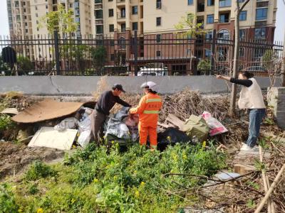 丁家坝社区：清洁家园 扮靓环境