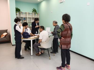 “家门口”更换社保卡 便民服务零距离