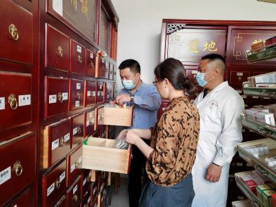 乡镇卫生院下队督导，助力村卫生室服务升级