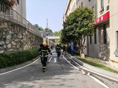 夷陵消防组织开展实战化操法训练