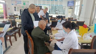 银龄残障享“医”靠 健康体检筑“爱”巢