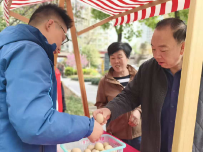 锦江社区：暖心便民行 服务零距离