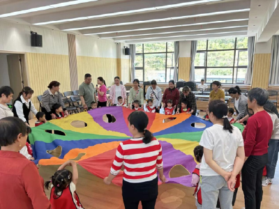 锦江社区：科学育儿进社区 亲子互动共成长