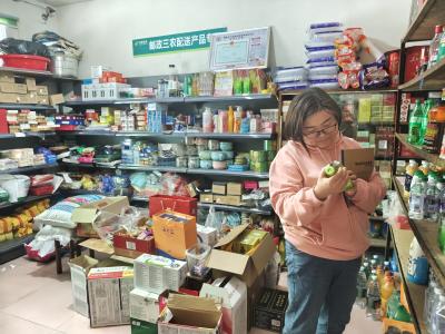 节前食品检查 守护“舌尖上的安全”