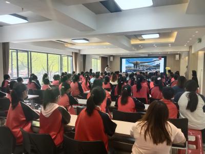 科普之光进社区，携手共筑科学梦