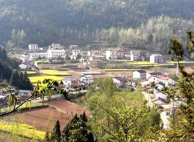 黄花镇上洋村：山水林田路住“六福共享”，昔日穷山村的华丽转身