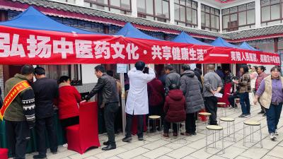 夷陵人民医院走进朱家楼子开展义诊活动