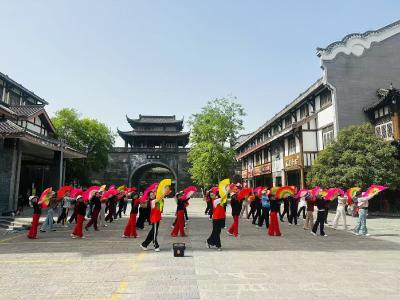 传承非遗文化 舞动民间精彩
