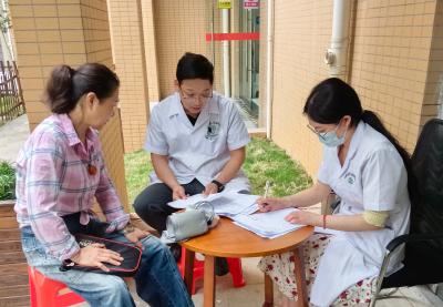 家庭医生进社区 共筑健康“防护墙”