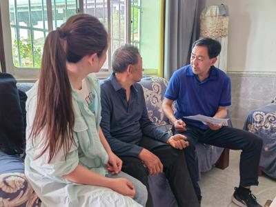 暖心服务：报告上门解民忧