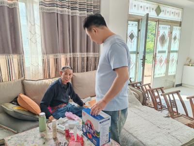 沪鄂同心，牛奶传递温情