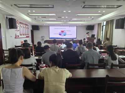 鸦鹊岭镇：开展村医合理用药培训 保障患者用药安全