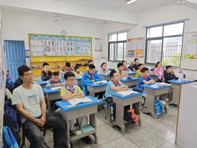 家校共育促成长 科学引领谱新篇