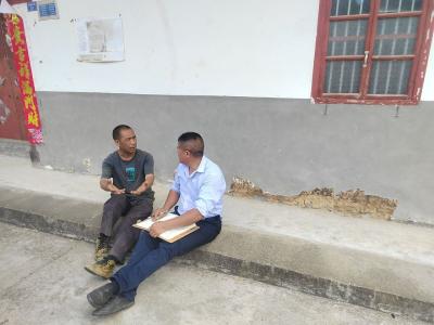 樟村坪镇：为民铺好“幸福路” 人大代表显担当