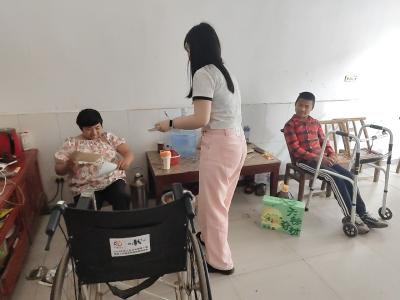 情系端午送温暖 关爱走访暖人心