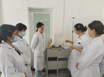静脉治疗求规范  跟班学习来保障