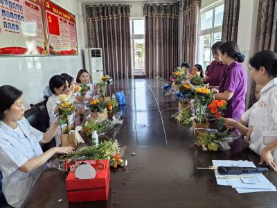 乐天溪镇中心卫生院举办“天使在人间·温暖常相伴”护士节活动